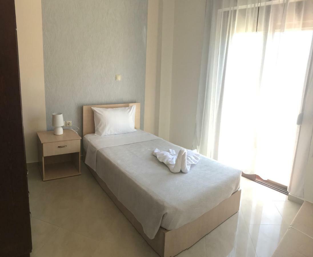 M&M Villa Kathaniá Екстериор снимка