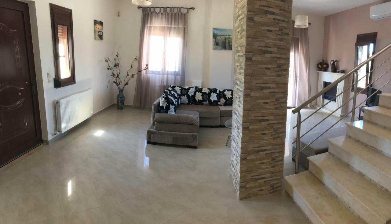 M&M Villa Kathaniá Екстериор снимка